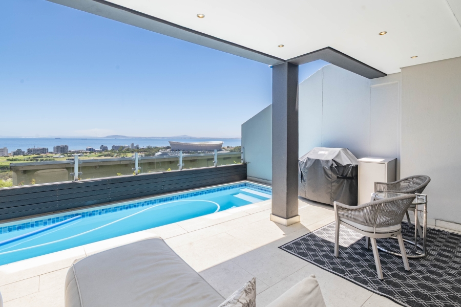 To Let 3 Bedroom Property for Rent in Green Point Western Cape